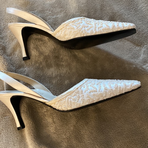 Beautiful like new Pancaldi 1888 Evening beaded shoes. - Picture 4 of 9